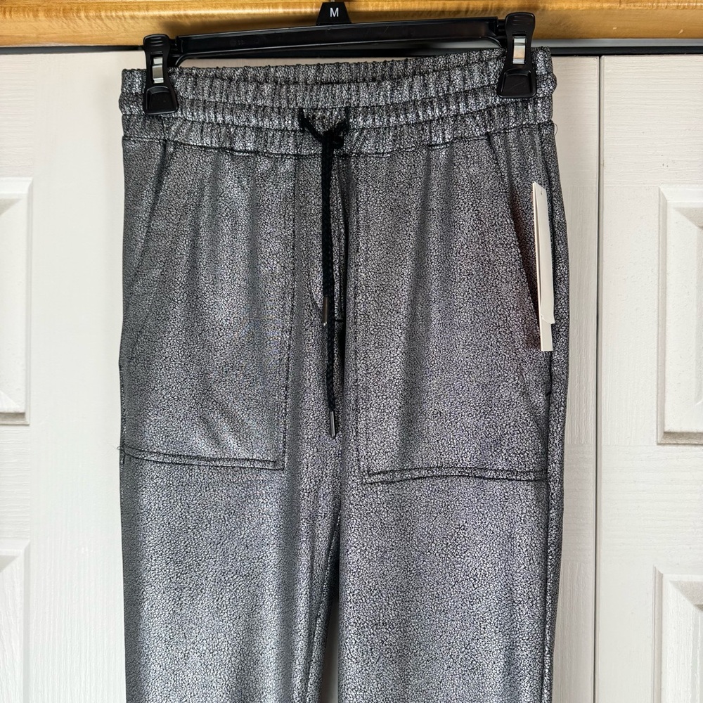 Standing Tree Gray Jogger Pants - Picture 4 of 6